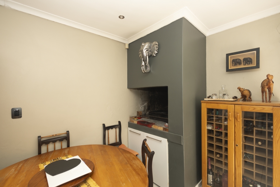 4 Bedroom Property for Sale in Rouxville Western Cape